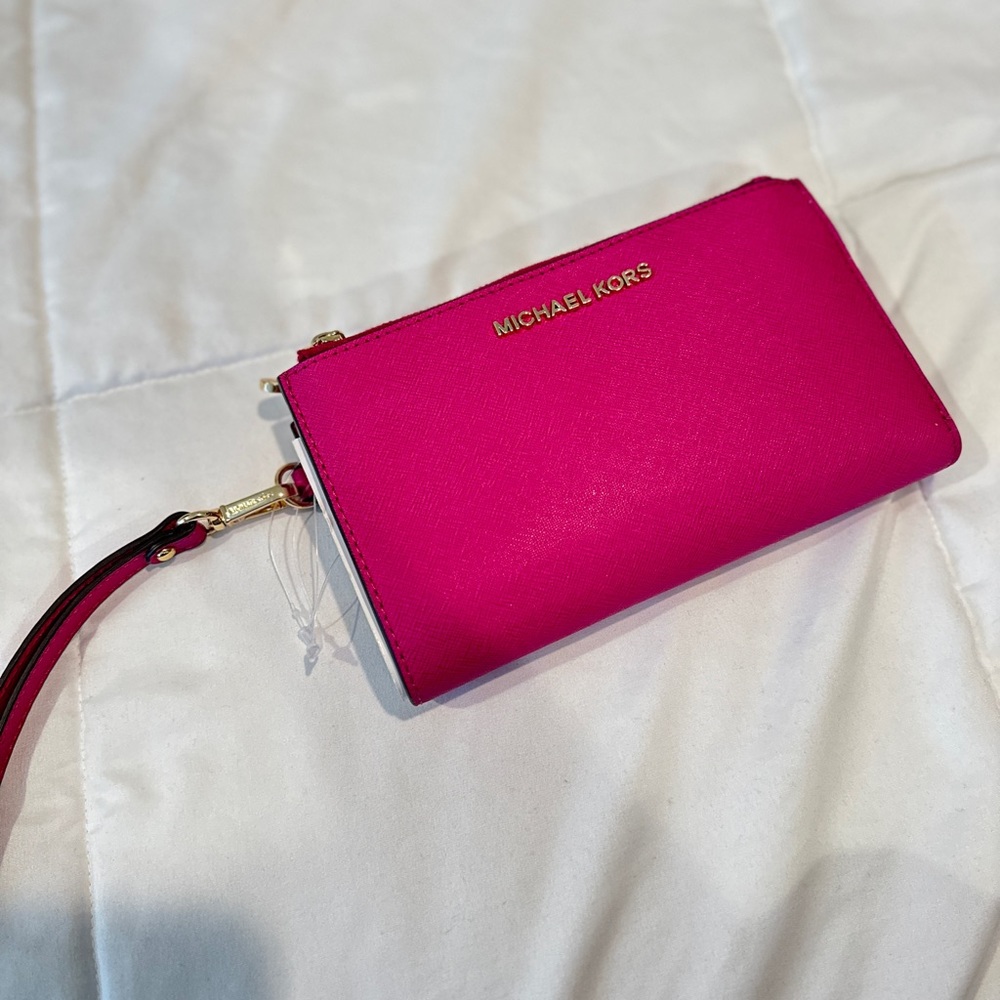 Michael Kors Large Leather Smartphone Pink Wristlet